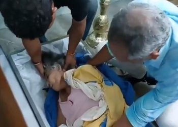 Anciana declarada muerta "revive" durante su propio velatorio en Ecuador