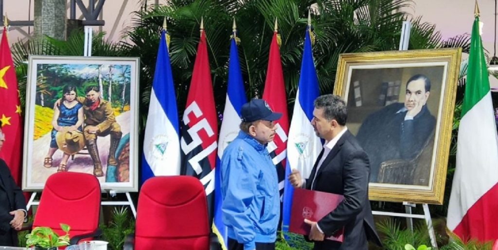 Procuraduría de Colombia abre investigación contra embajador en Nicaragua por participar en marcha sandinista