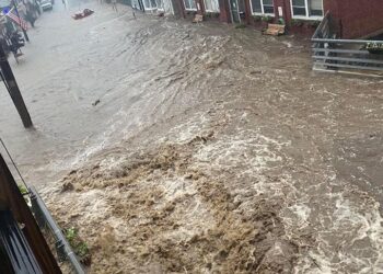 Fuertes lluvias causan inundaciones que "amenazan la vida" en Nueva York