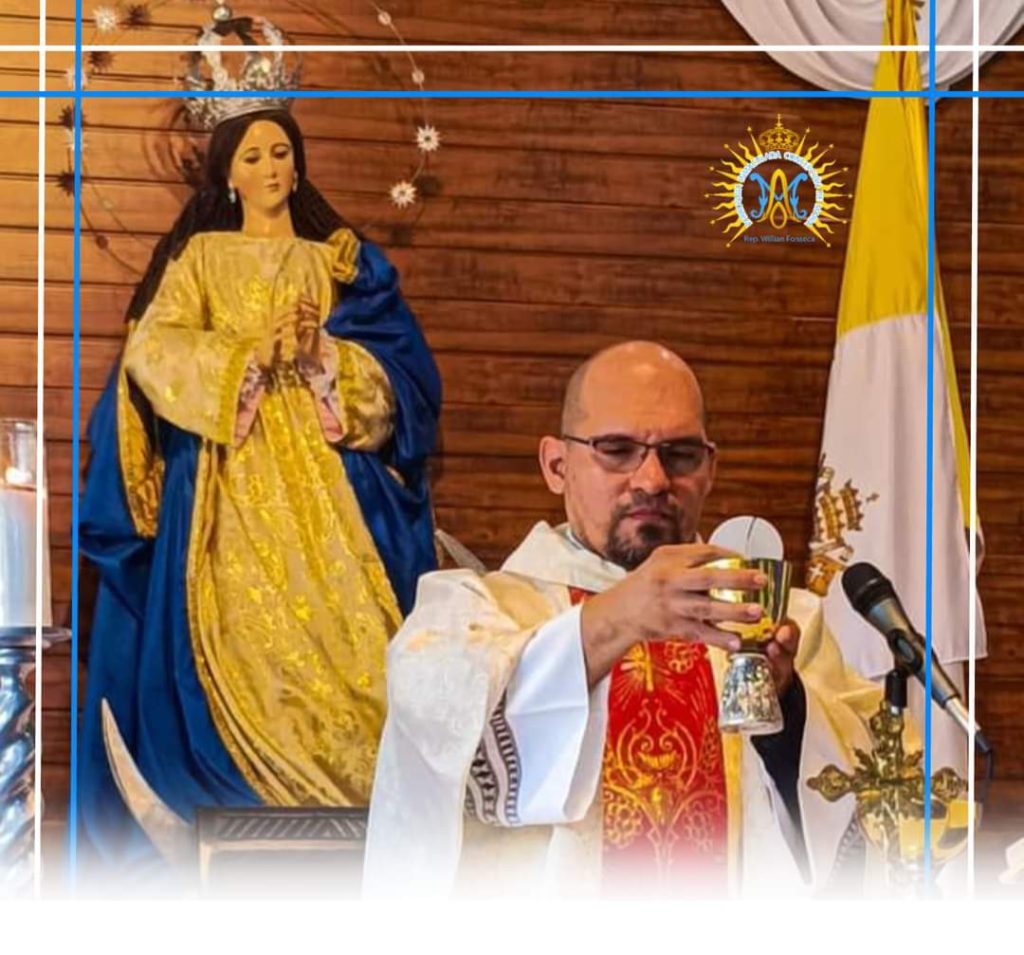 Dos sacerdotes abandonan Nicaragua en una semana, feligreses están preocupados