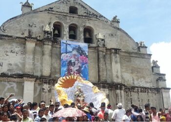 Así era la bajada de la imagen de Santa Ana, en Niquinohomo., antes de la represión del régimen contra la Iglesia. Foto de referencia.