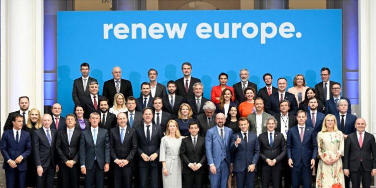 Grupo parlamentario europeo Renew Erope.