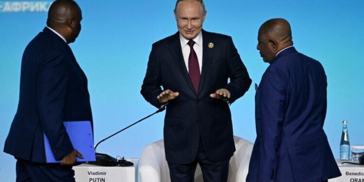 Putin busca respaldo de África y promete granos gratis a seis países