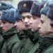 Putin ordena aumentar la edad en hombres para el servicio militar obligatorio en Rusia