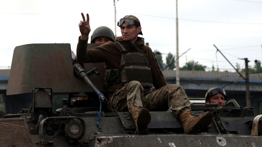 Ucrania dice estar a la defensiva en el este, y Putin desestima la contraofensiva