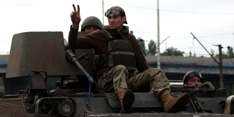 Ucrania dice estar a la defensiva en el este, y Putin desestima la contraofensiva. Foto: Artículo 66 / AFP