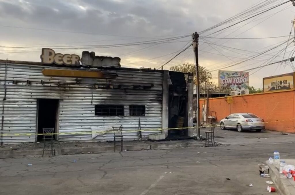 Mueren 11 personas en incendio intencional en un bar de México