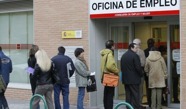 Desempleo en España cae con fuerza al 11,60% en el segundo trimestre
