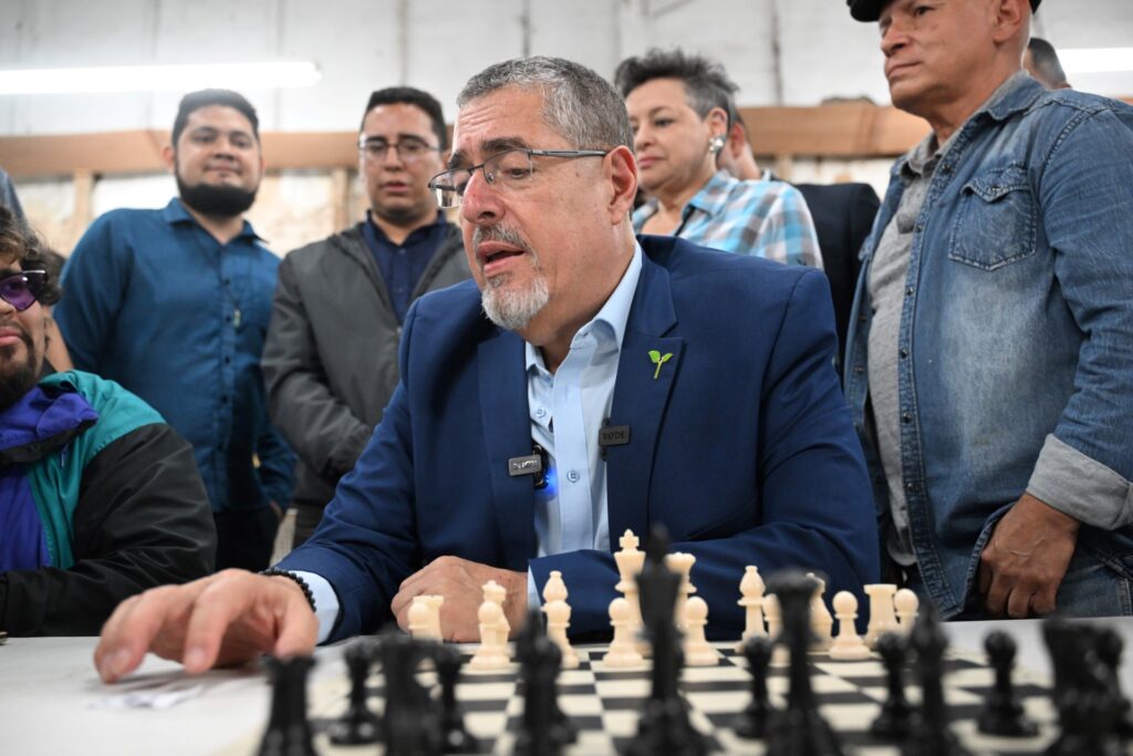 Candidato presidencial Arévalo promete «jaque» a la corrupción en Guatemala