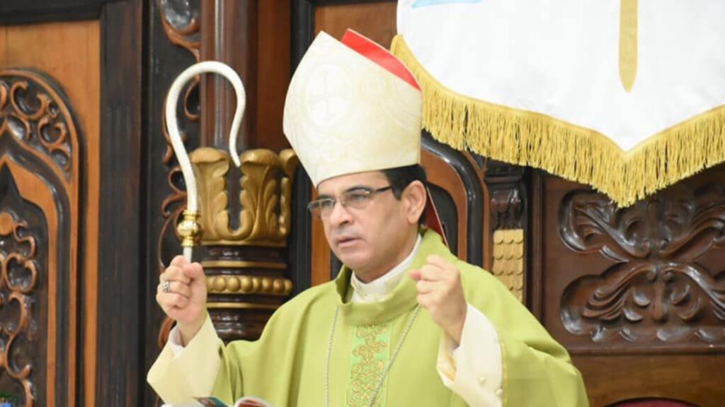 Oficializan nominación de monseñor Álvarez al premio Sájarov
