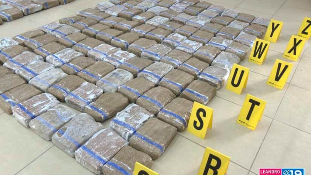 Polic&iacute;a orteguista incauta m&aacute;s de tres millones de d&oacute;lares en anfetaminas, pero solo detiene al conductor del cami&oacute;n. Foto: Art&iacute;culo 66 / El 19 Digital 