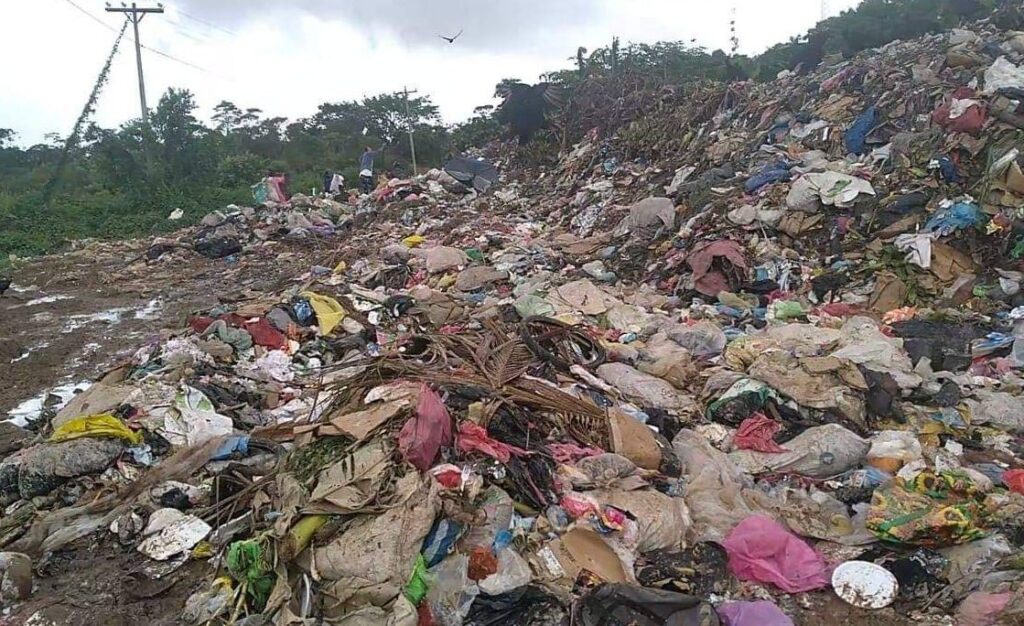 Bluefields «nada en basura», pobladores se quejan y piden que autoridades «hagan algo»