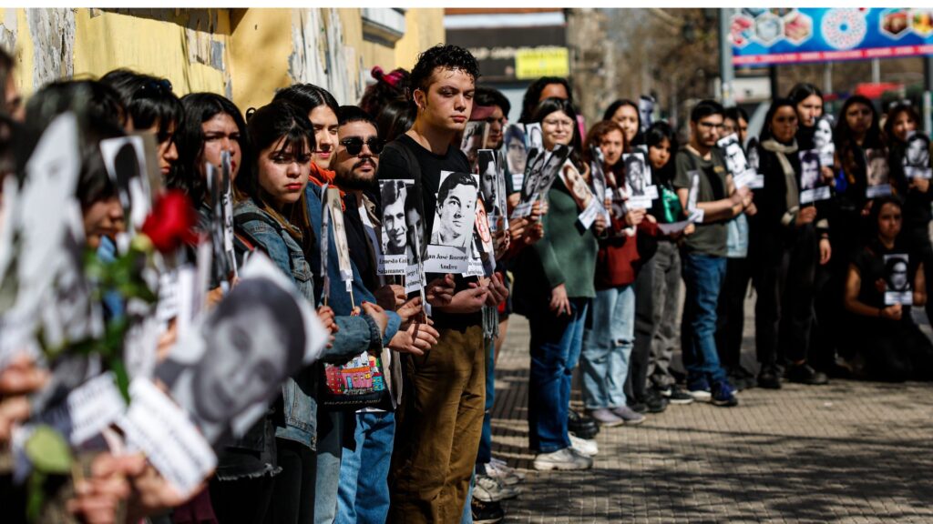 Chile lanza plan de búsqueda de más de mil detenidos desaparecidos en dictadura
