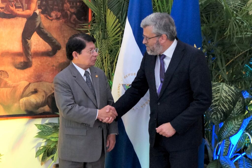 Dictadura recibe al nuevo embajador de la Unión Europea pese a haberlo rechazado meses atrás