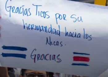 Nicaragüenses que protestan en Costa Rica están siendo fotografiados para luego intimidar a sus familias.