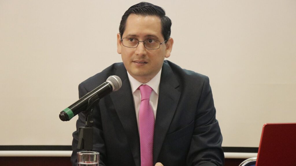 El consultor en derechos humanos Uriel Pineda, es uno de los analistas que más apuestan por articular un solo bloque de oposición contra la dictadura de Ortega