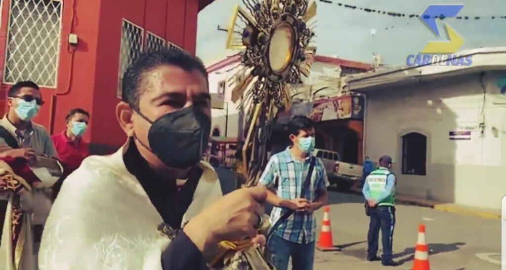 Sergio Cárdenas: «La dictadura me castigó por trabajar para  la iglesia, fui a prisión y ahora estoy lejos de mi familia»