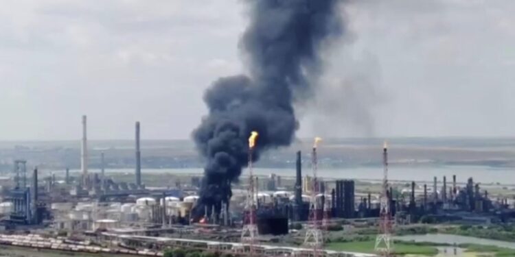 Al menos un muerto y 46 heridos por explosiones en una planta de gas en Rumanía. Foto: Tomada de internet