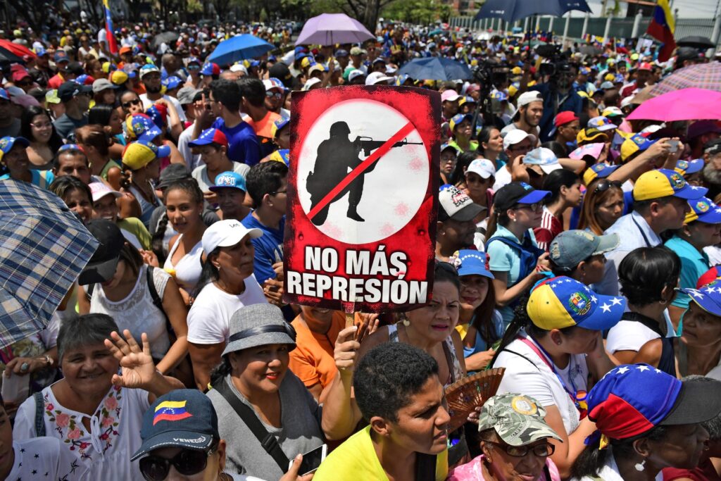 La represión se intensifica en Venezuela, advierte la ONU