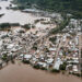 Vista aérea del área afectada por un ciclón extratropical en Muçum, estado de Rio Grande do Sul, Brasil, tomada el 5 de septiembre de 2023. - Las lluvias torrenciales y los vientos causados por un ciclón extratropical han dejado al menos 21 muertos en el sur de Brasil, funcionarios dijo el martes, advirtiendo que podrían producirse más inundaciones. Se trata del último de una serie de desastres climáticos que azotan a Brasil y es el más mortífero jamás ocurrido en el estado de Rio Grande do Sul, dijo el gobernador Eduardo Leite en una conferencia de prensa. (Foto de Mateus BRUXEL / AGENCIA RBS / AFP) / Brasil FUERA / BRASIL FUERA