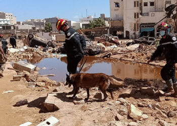 Ayuda internacional llega a Libia tras devastadoras inundaciones. Foto: AFP
