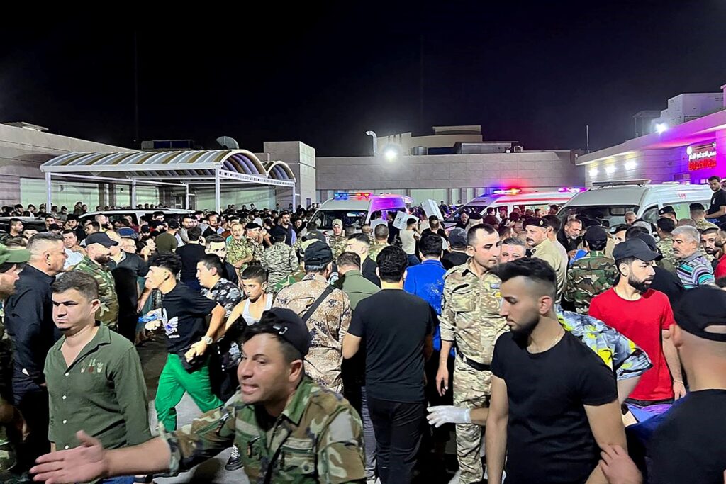 Al menos 100 muertos por un incendio en una boda en Irak