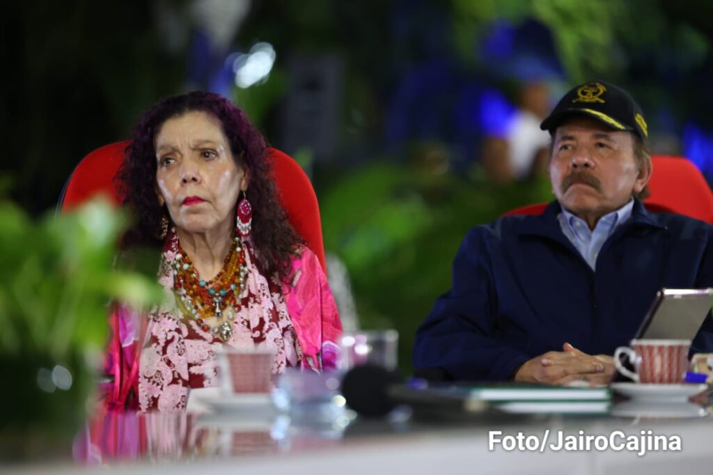 Murillo retoma discurso del general Avilés. Dice que que su dictadura «lucha contra la difamación y las calumnias». Foto: Artículo 66 / Gobierno 