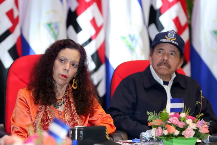 Daniel Ortega y Rosario Murillo están envenenados de rabia y venganza, dice la poeta Gioconda Belli.