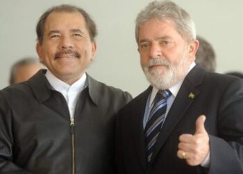 Lula da Silva y el dictador Daniel Ortega.