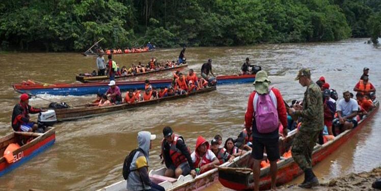 Rescatan a 150 migrantes en la comarca indígena de Panamá