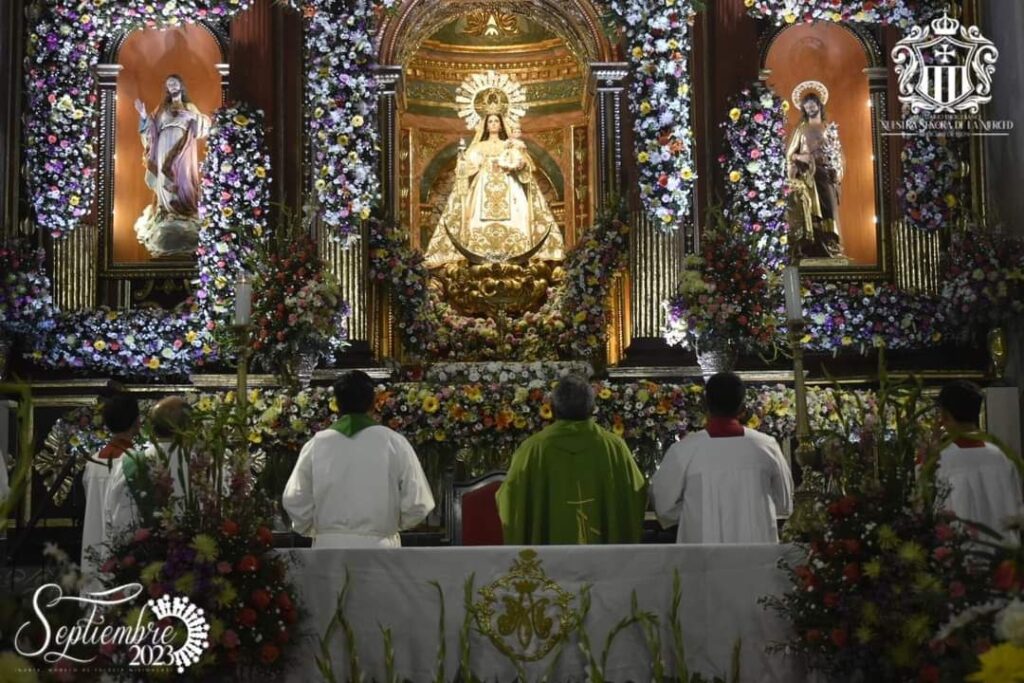 Ataques a la fe: Las dos vírgenes de La Merced, una libre y la otra presa 