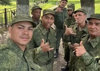 Rusos reclutaban ilegalmente a cubanos para llevarlos a la guerra contra Ucrania