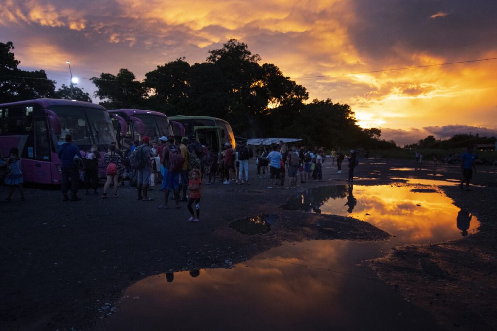 Costa Rica padece secuelas del alza migratoria en selva del Darién