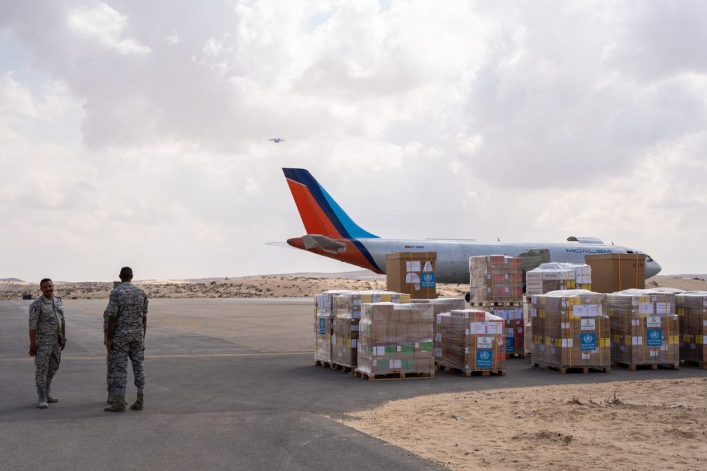 Israel autoriza ingreso de ayuda humanitaria en Gaza desde Egipto