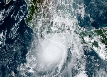This handout picture courtesy of NOAA/RAAMB (National Oceanic and Atmospheric Administration / Regional and Mesoscale Meteorology Branch) taken on October 24, 2023 shows hurricane Otis approaching Mexico's southern Pacific coast. - Hurricane Otis on october 24, 2023 strengthened to a major Category 3 storm as it headed toward Mexico's southern Pacific coast, the US National Hurricane Center (NHC) said. (Photo by NOAA / AFP) / RESTRICTED TO EDITORIAL USE - MANDATORY CREDIT "AFP PHOTO / NOAA / RAAMB" - NO MARKETING NO ADVERTISING CAMPAIGNS - DISTRIBUTED AS A SERVICE TO CLIENTS - RESTRICTED TO EDITORIAL USE - MANDATORY CREDIT "AFP PHOTO / NOAA / RAAMB" - NO MARKETING NO ADVERTISING CAMPAIGNS - DISTRIBUTED AS A SERVICE TO CLIENTS /