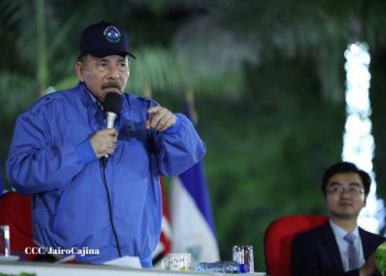 Daniel Ortega, durante la entrega de 250 unidades de buses chino. Foto: Medios oficialistas