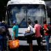 Costa Rica y Panamá acuerdan trasladar en buses a migrantes hacia la frontera con Nicaragua