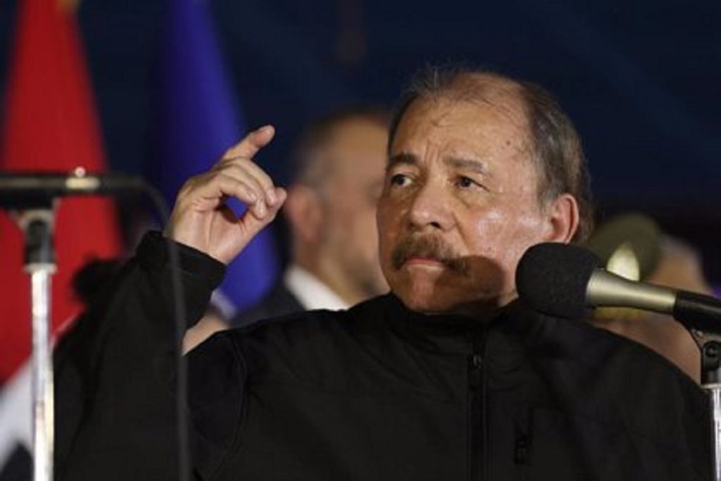 Las crisis que muestran los exabruptos, torpezas y debilidades del «comandante» presidente