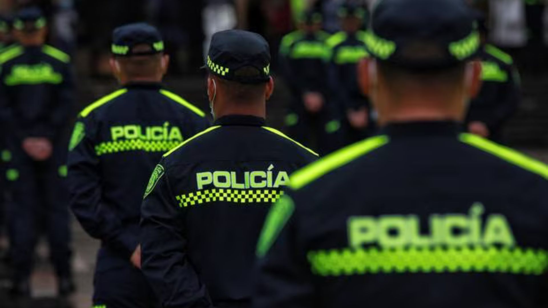 Condenan en Colombia a dos coroneles por escándalo de prostitución en la policía