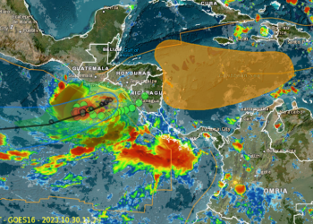 El Salvador declara estado de emergencia por tormenta tropical "Pilar"