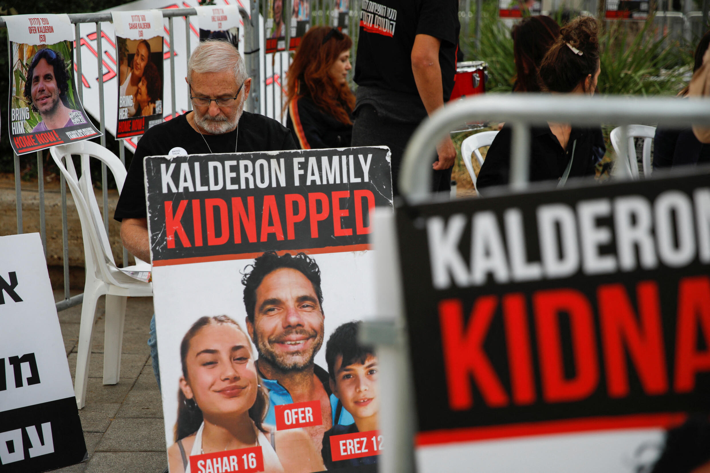 El regreso de rehenes a Israel da esperanza a las familias