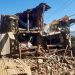 Las casas dañadas yacen en ruinas tras un terremoto en la aldea de Pipaldanda del distrito de Jajarkot el 4 de noviembre de 2023. - Al menos 132 personas murieron en un terremoto nocturno que azotó una zona remota de Nepal, dijeron funcionarios el 4 de noviembre, mientras Las fuerzas de seguridad se apresuraron a ayudar en las labores de rescate. (Foto de Balkumar Sharma / AFP)