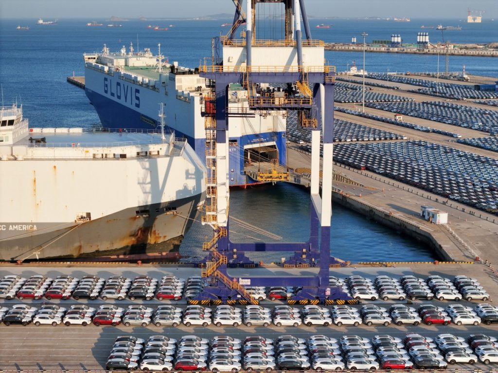 Exportaciones de China vuelven a caer en octubre