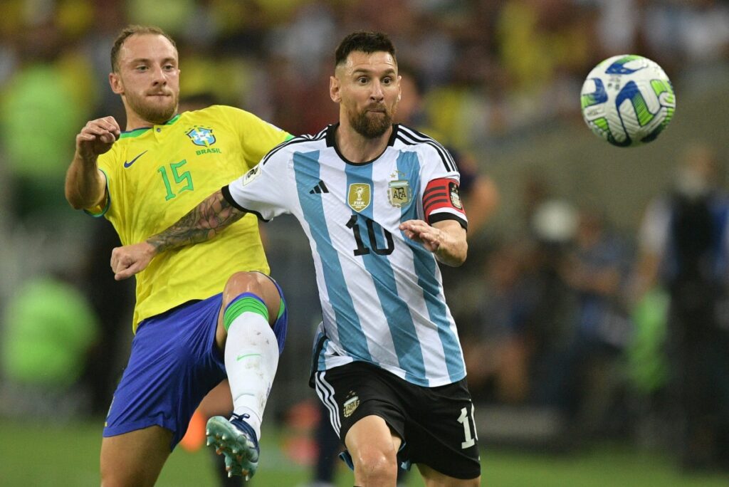 La Argentina de Messi derrota a la invicta Brasil 1-0