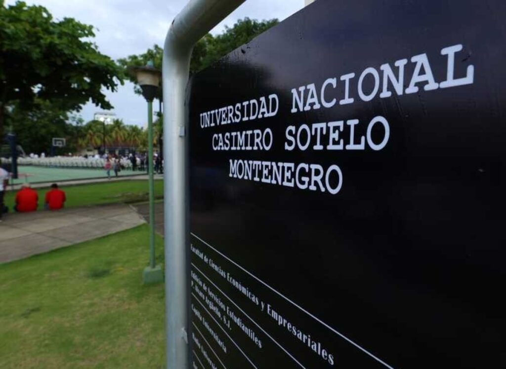 La Universidad Casimiro Sotelo «evaluara la conducta de los estudiantes antes y después de la admisión». Foto: Despacho 505