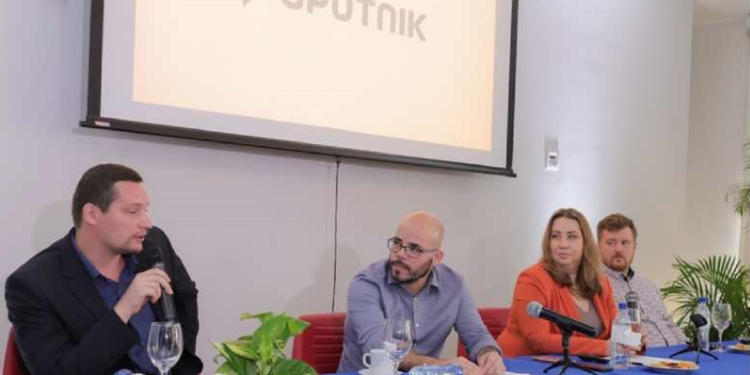 Periodistas rusos de Sputnik. Foto: El 19 Digital.