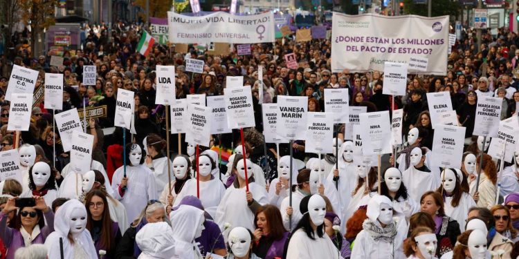 Manifestaciones en todo el mundo contra la violencia hacia las mujeres