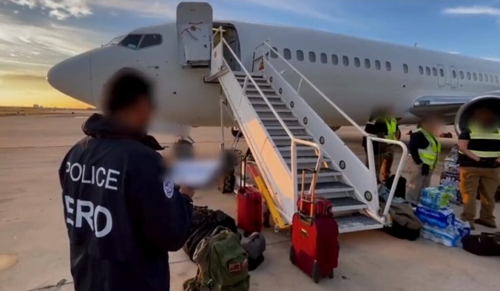 Estados Unidos restringe visas a empresarios de líneas aéreas que traen migrantes ilegales a Nicaragua