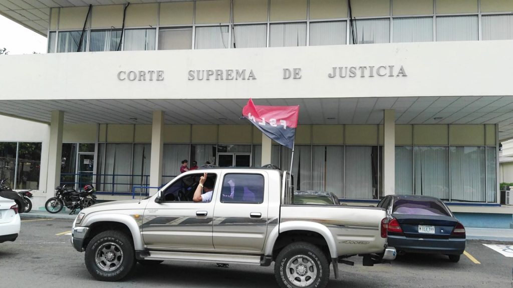 Partido político Unamos condena la ocupación policial del sistema judicial: «ningún nicaragüense tendrá derecho alguno mientras exista la dictadura». Foto: Confidencial