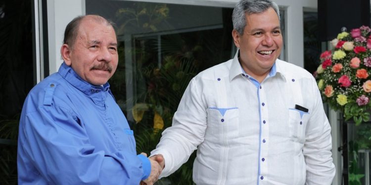 Antes de abandonar su puesto, Dante Mossi aprueba y destraba un préstamo a la dictadura de Daniel Ortega. Foto: 19 digital